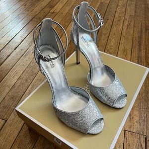 NEW Michael Kors Kimberly Open Toe Stiletto Heels Shoe Size 8.5 Silver Pumps